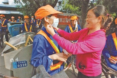 江北孔浦“调解达人”张清：绿梅新村老人的“娘家人”
