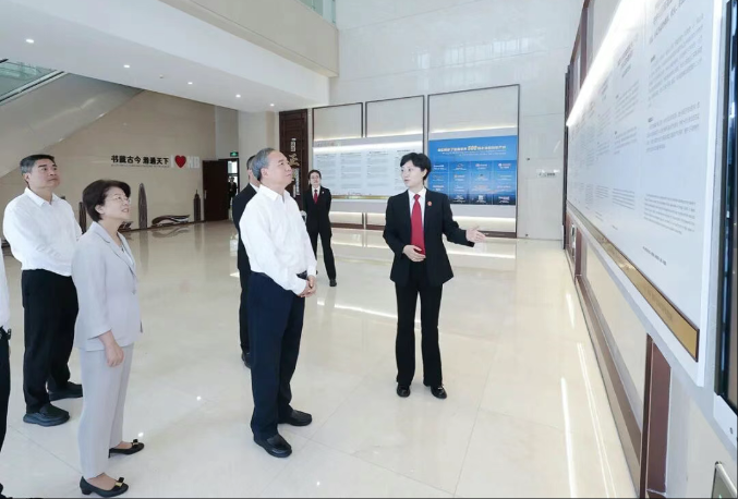 王成：奋力建设更高水平平安宁波法治宁波